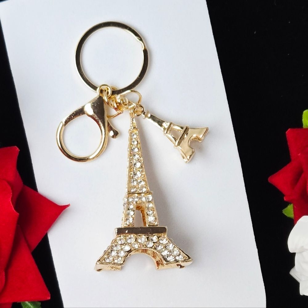 GoldโRhinestone Eiffel Tower Keychain Paris Charm Statement Bag Clip Accessory